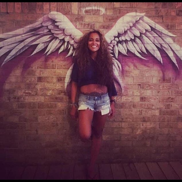 Meet your Posher, Ana - Picture 3 of 5